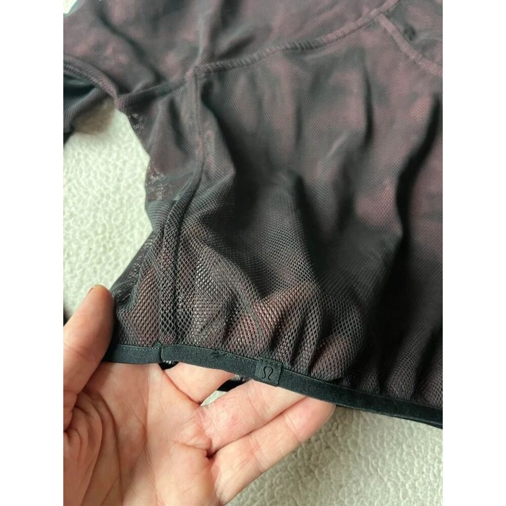 Lululemon Reversible Mesh 1/2 Zip Crop Jacket Womens M / L - Picture 4 of 6
